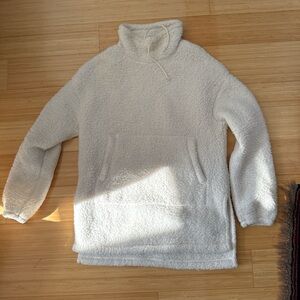 Soma Soft Cream Sherpa Pullover